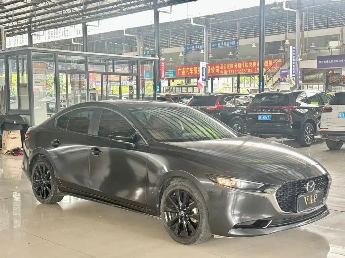 MAZDA 3 AXELA