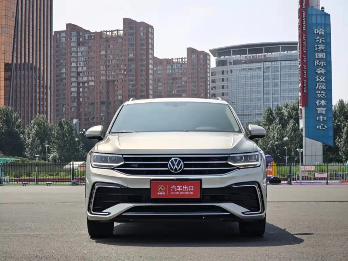 VOLKSWAGEN TIGUAN L