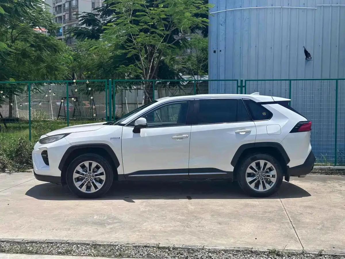 TOYOTA WILDLANDER