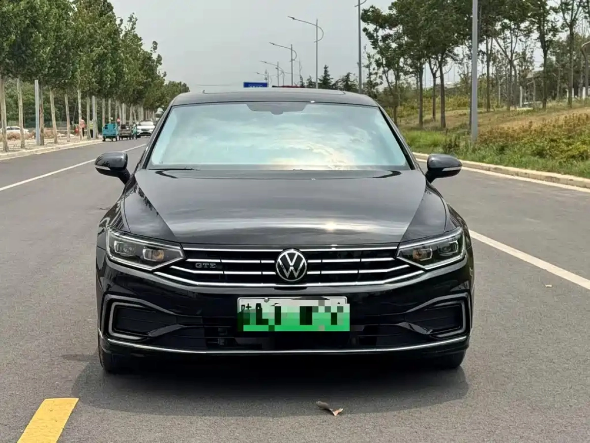 VOLKSWAGEN MAGOTAN GTE PLUG IN HYBRID