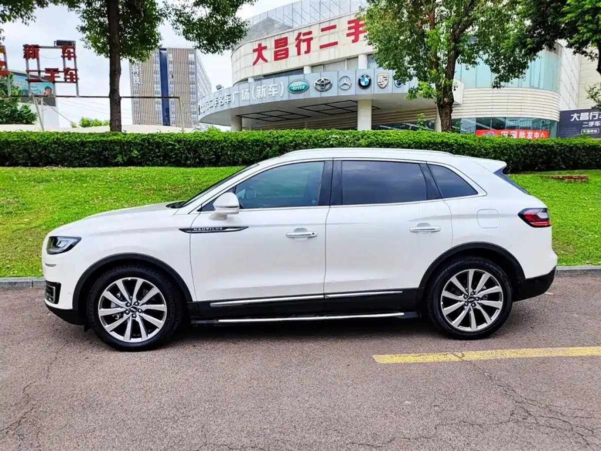 LINCOLN NAVIGATOR IMPORT