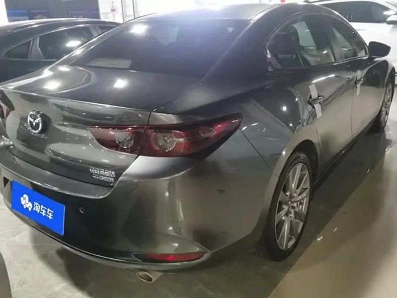 MAZDA 3 AXELA