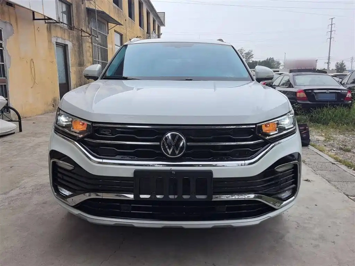 VOLKSWAGEN TAYRON X