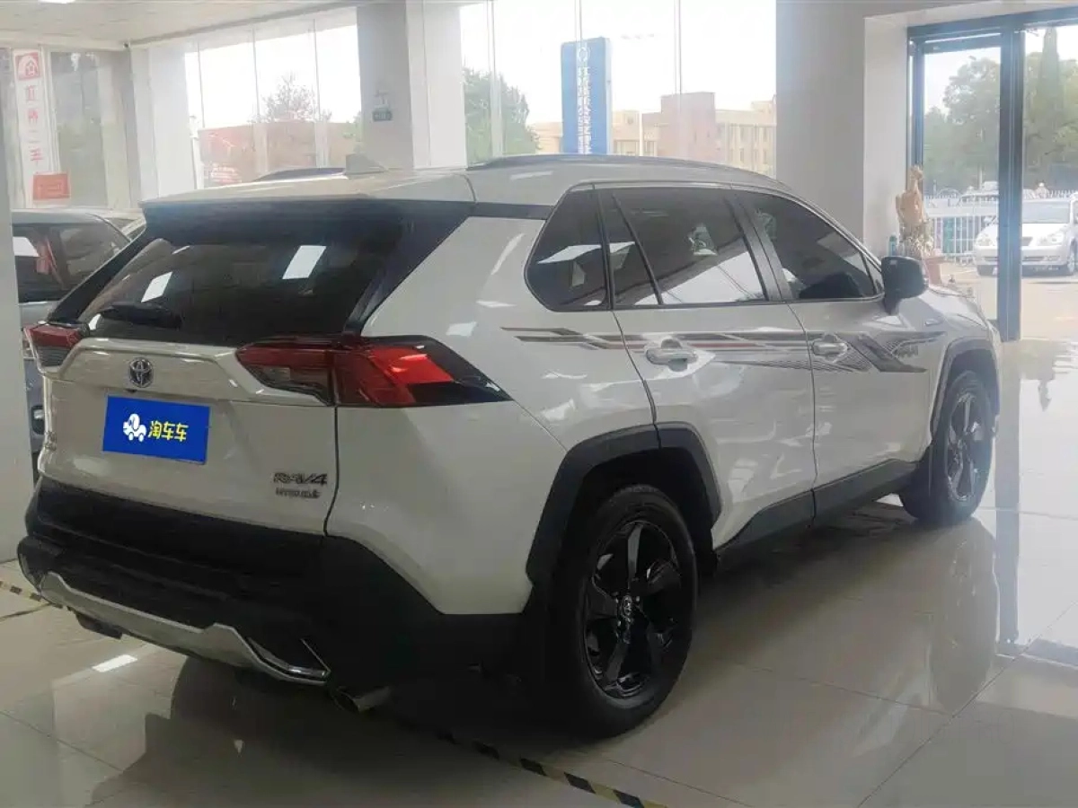 TOYOTA RAV4 RONGFANG