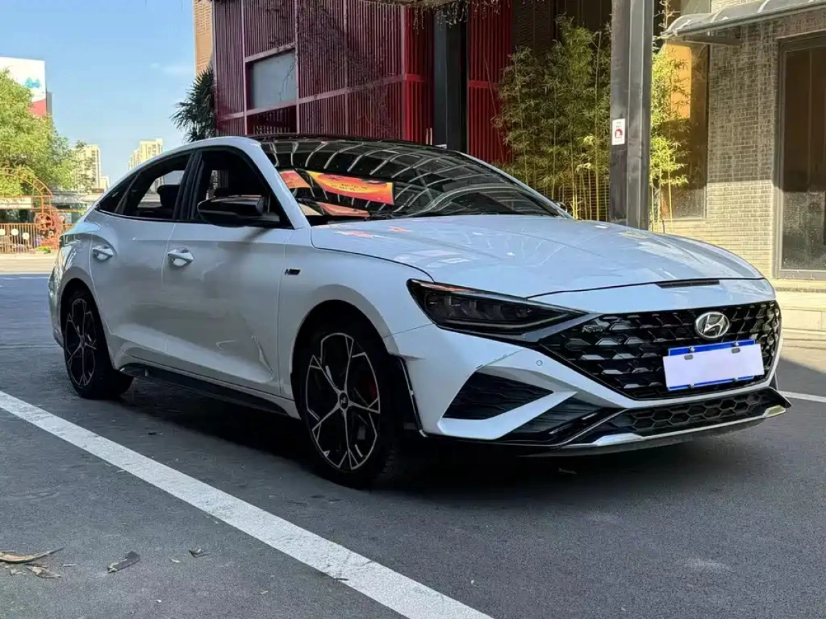 HYUNDAI LAFESTA