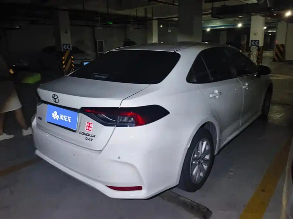 TOYOTA COROLLA
