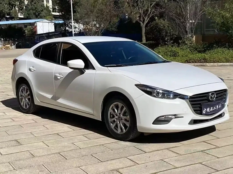 MAZDA 3 AXELA