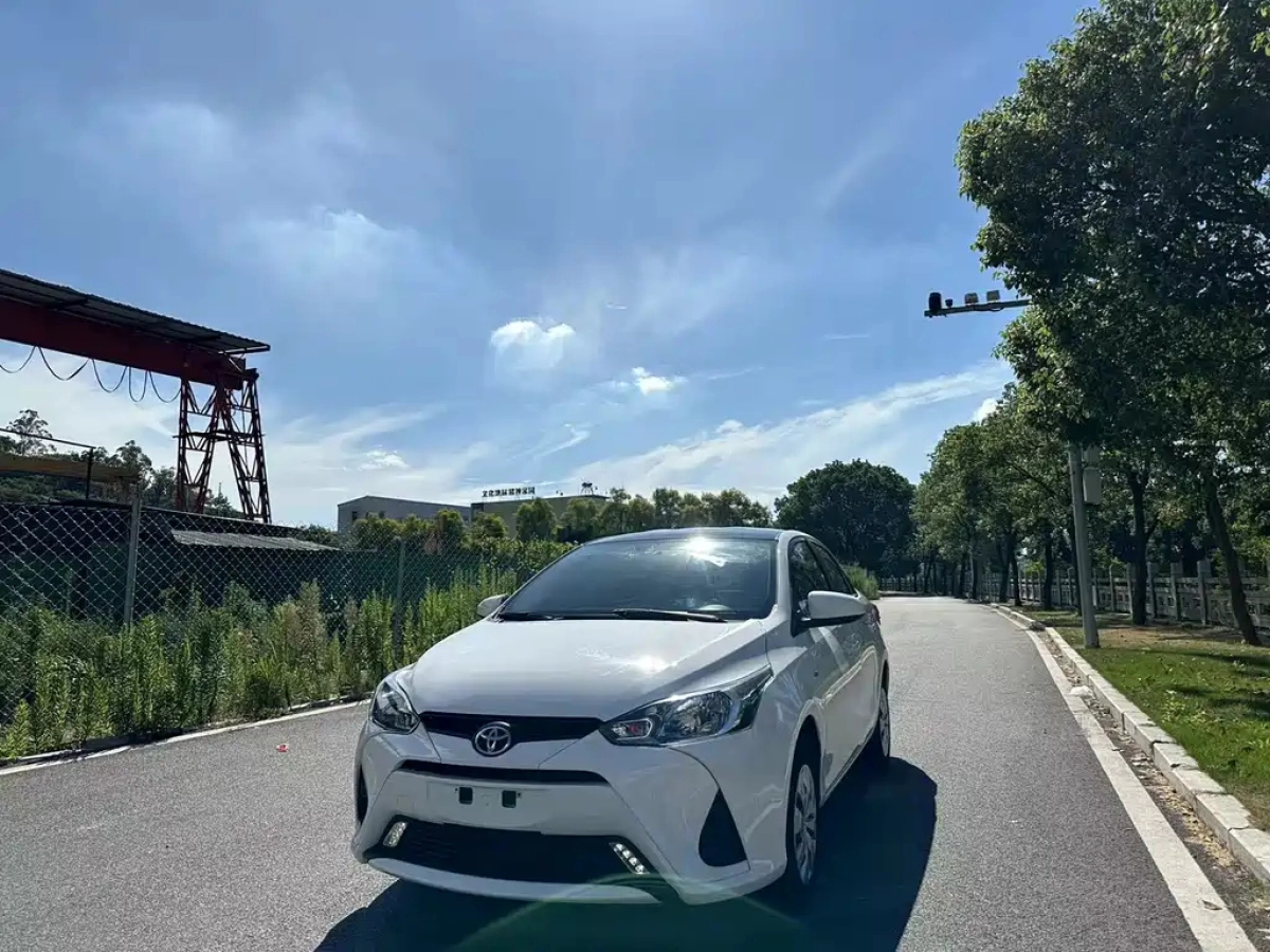 TOYOTA YARIS L ENJOY