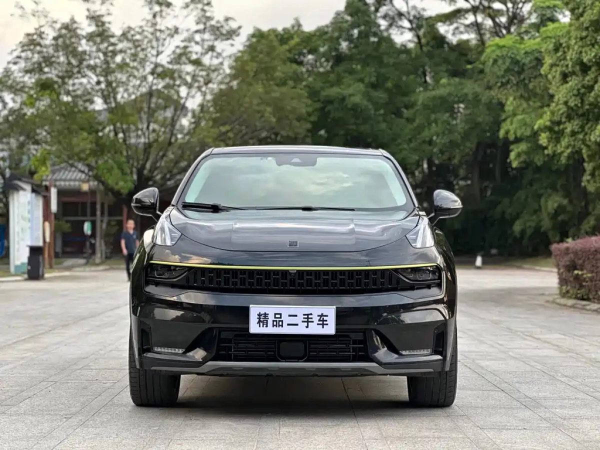 LYNK&CO 05