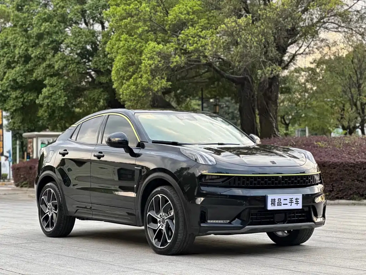 LYNK&CO 05