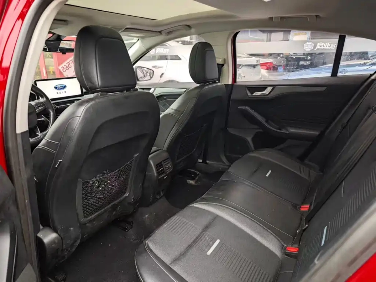 FORD FOCUS ACTIVE