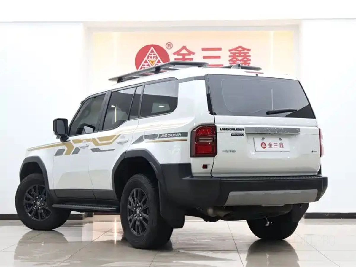TOYOTA PRADO