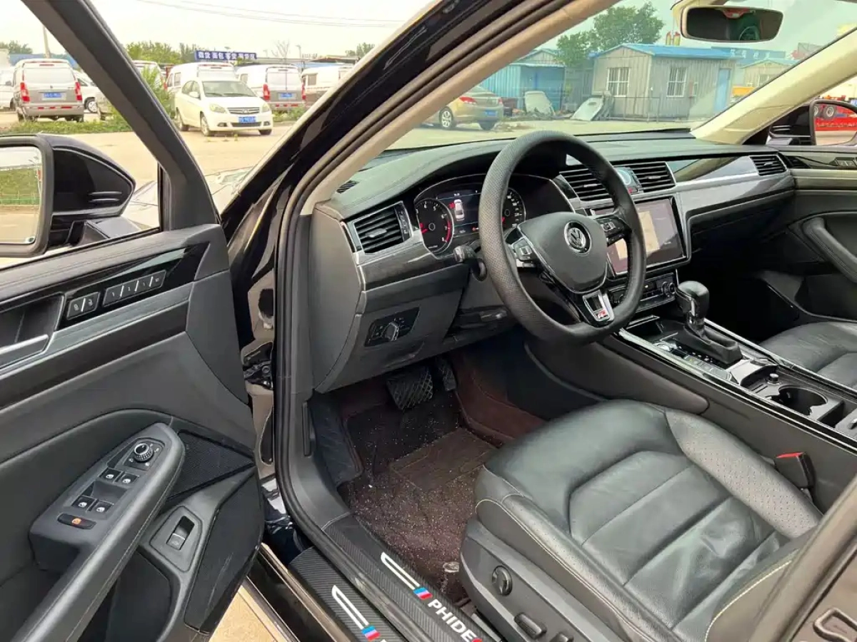 VOLKSWAGEN PHIDEON
