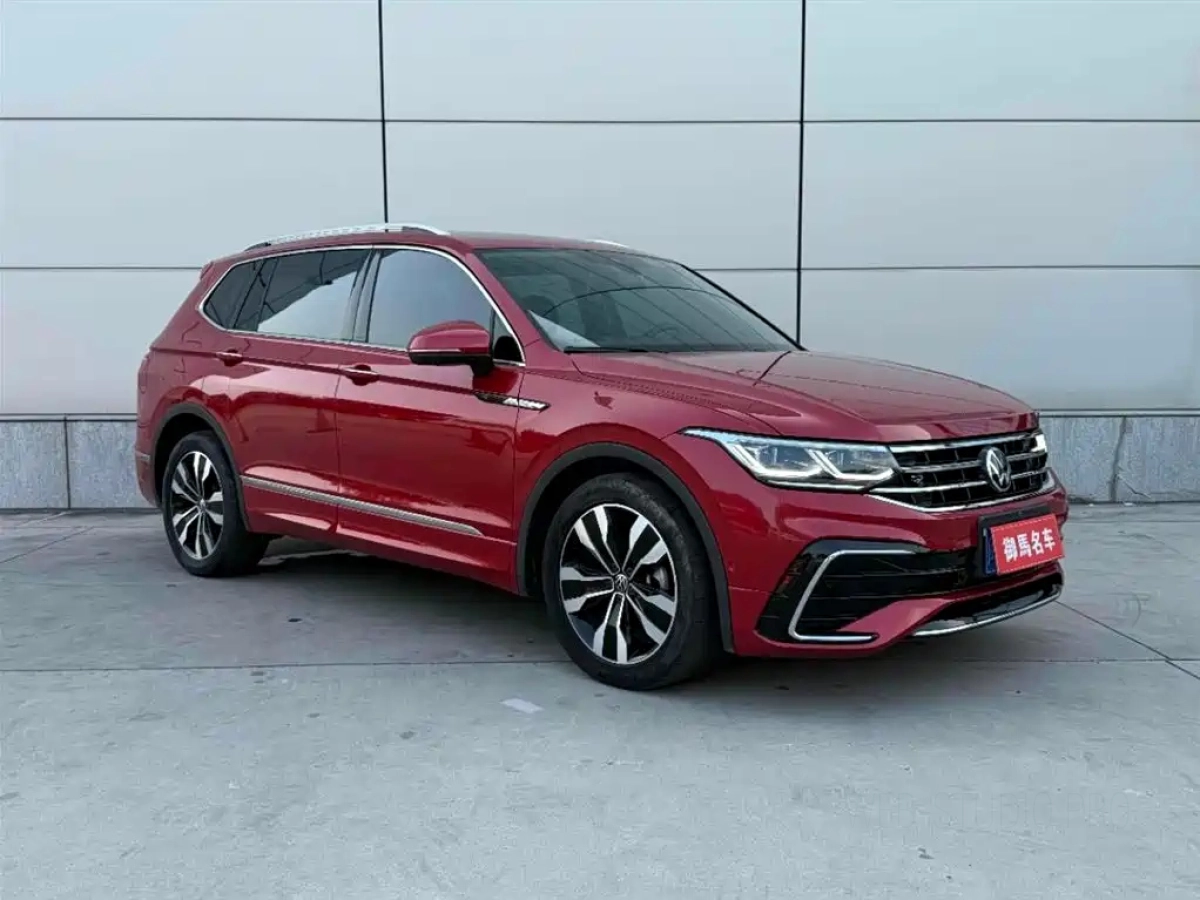 VOLKSWAGEN TIGUAN L