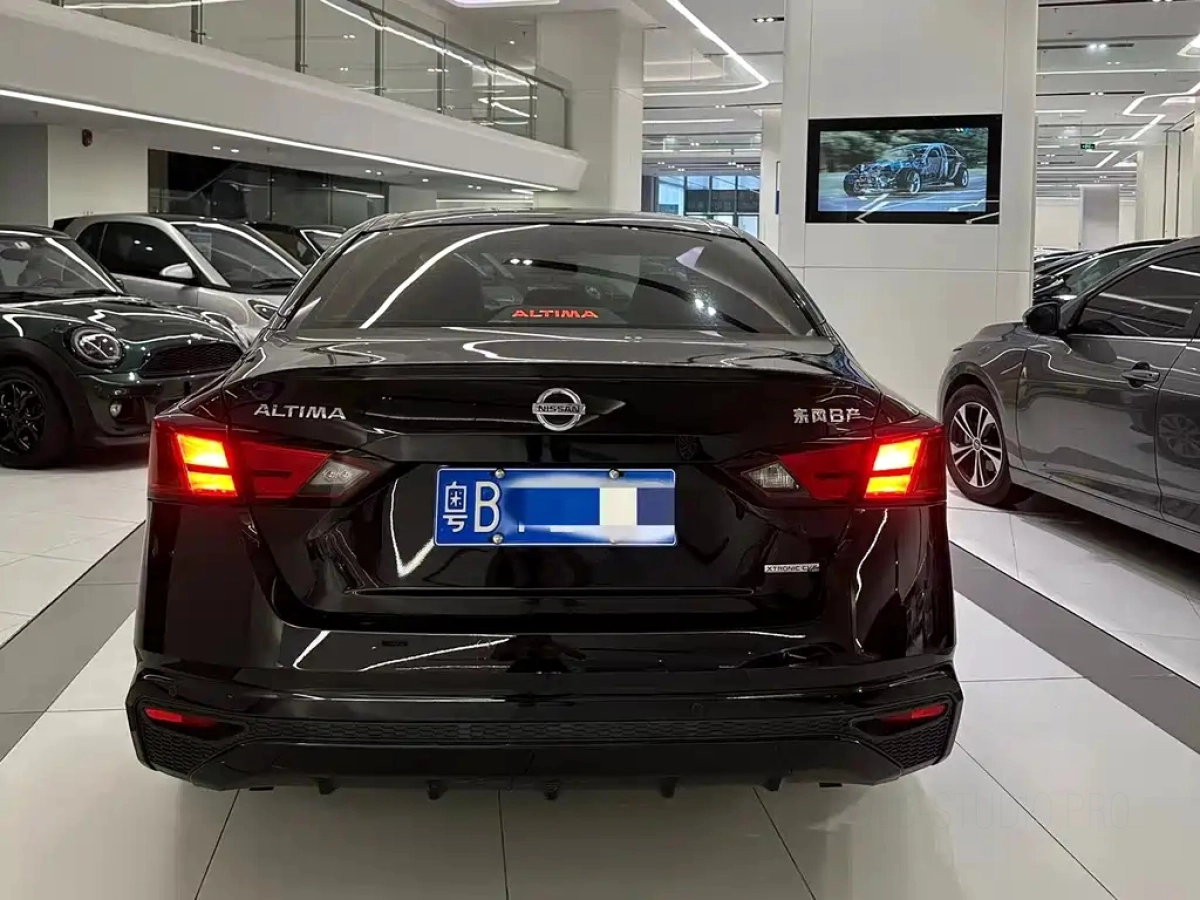 NISSAN TEANA
