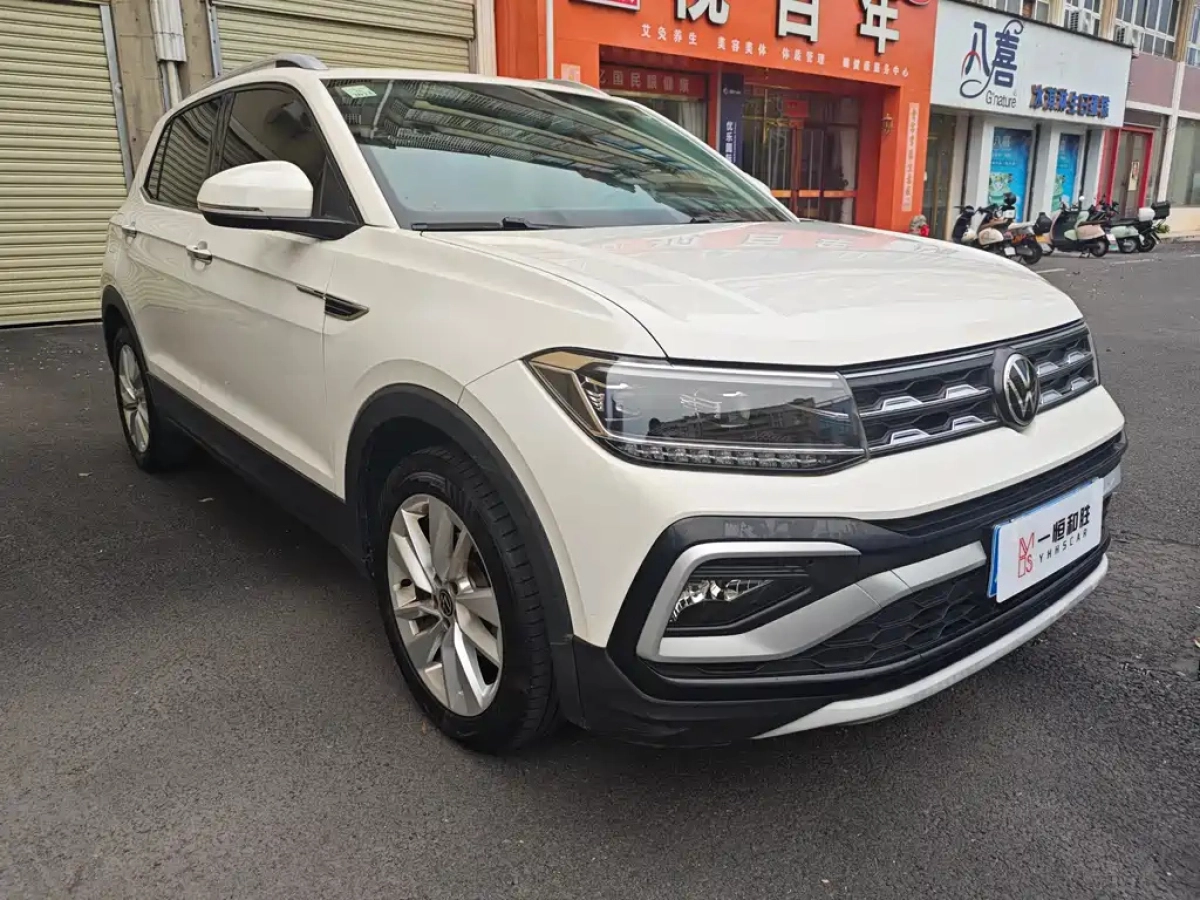 VOLKSWAGEN T-CROSS