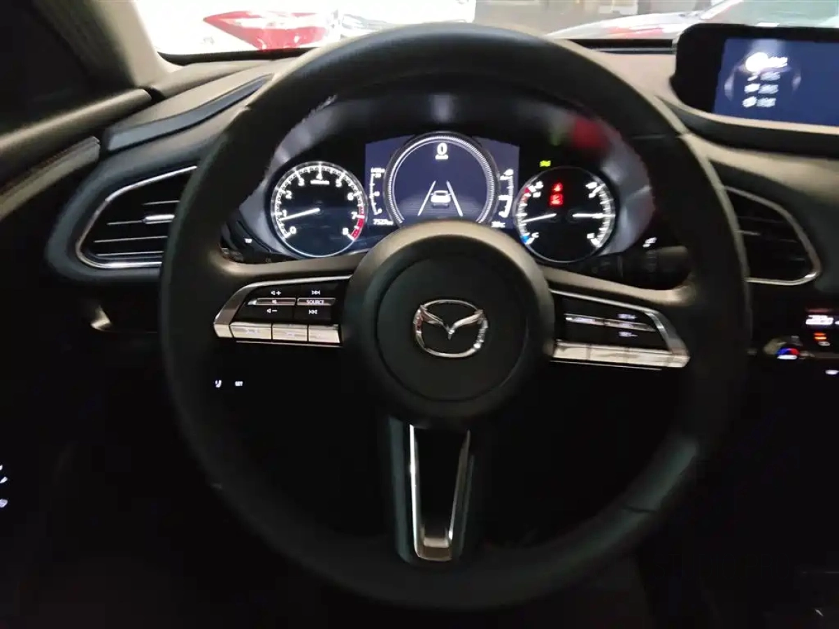 MAZDA CX-30