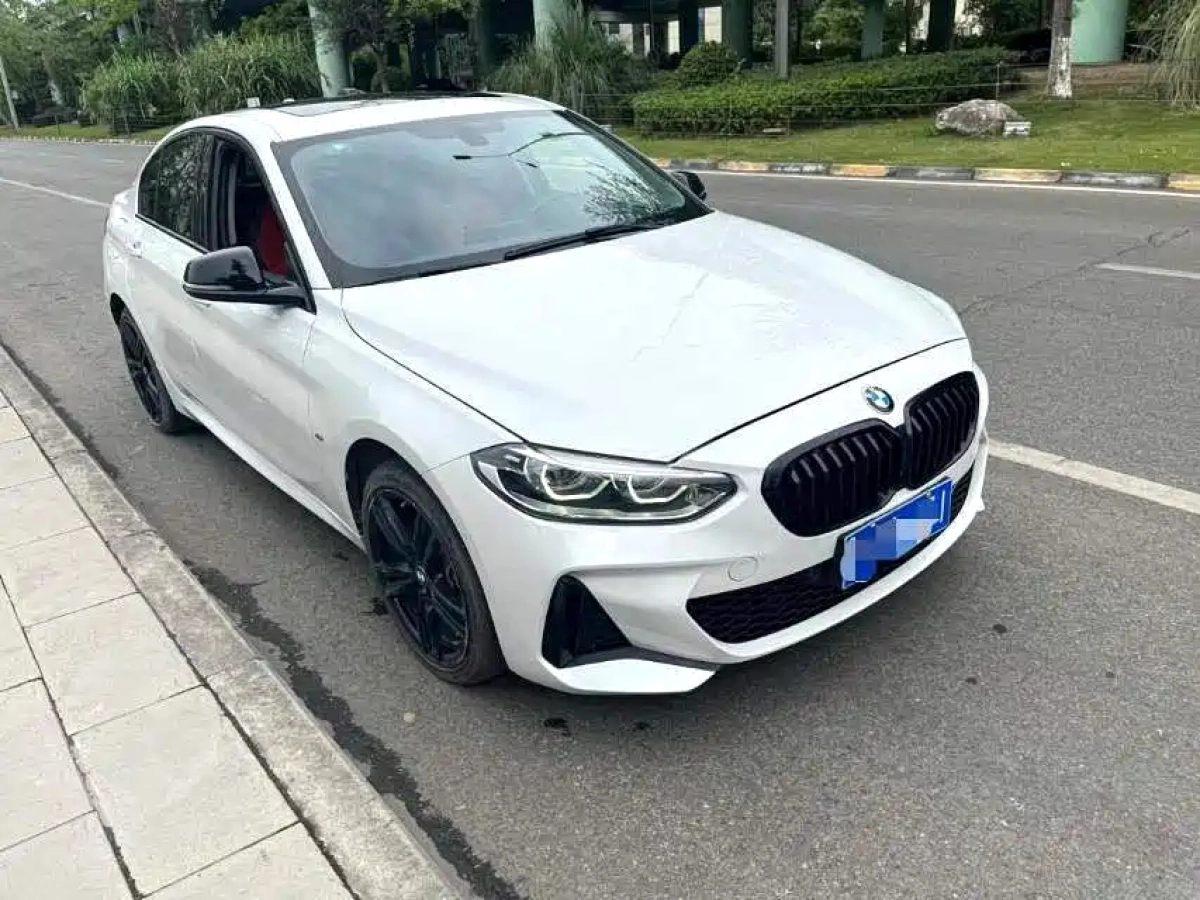 BMW 1-SERIES