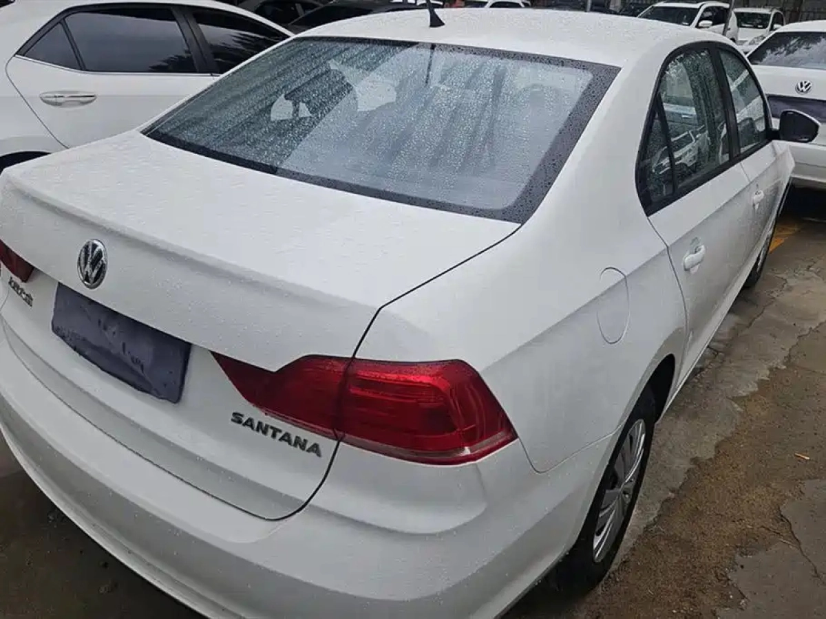 VOLKSWAGEN SANTANA
