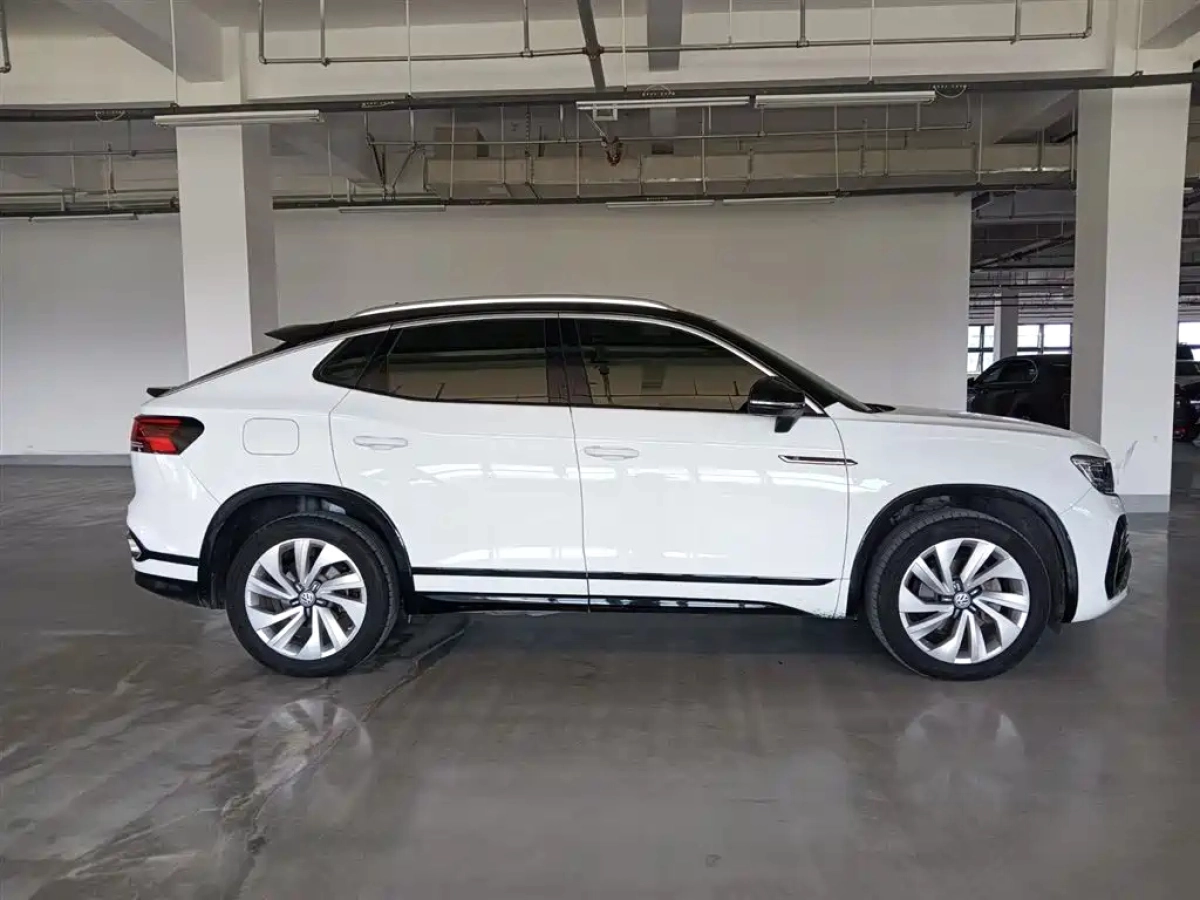 VOLKSWAGEN TAYRON X