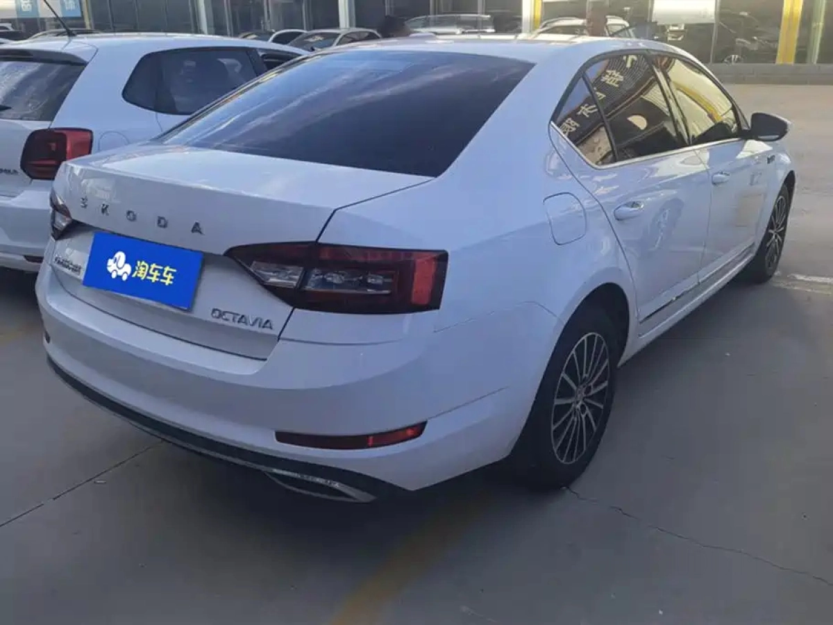 SKODA OCTAVIA