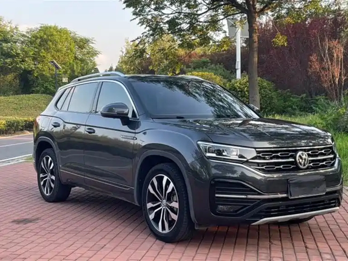 VOLKSWAGEN TAYRON