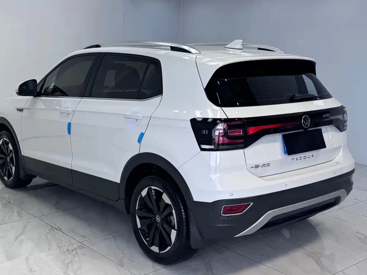 VOLKSWAGEN TACOUA