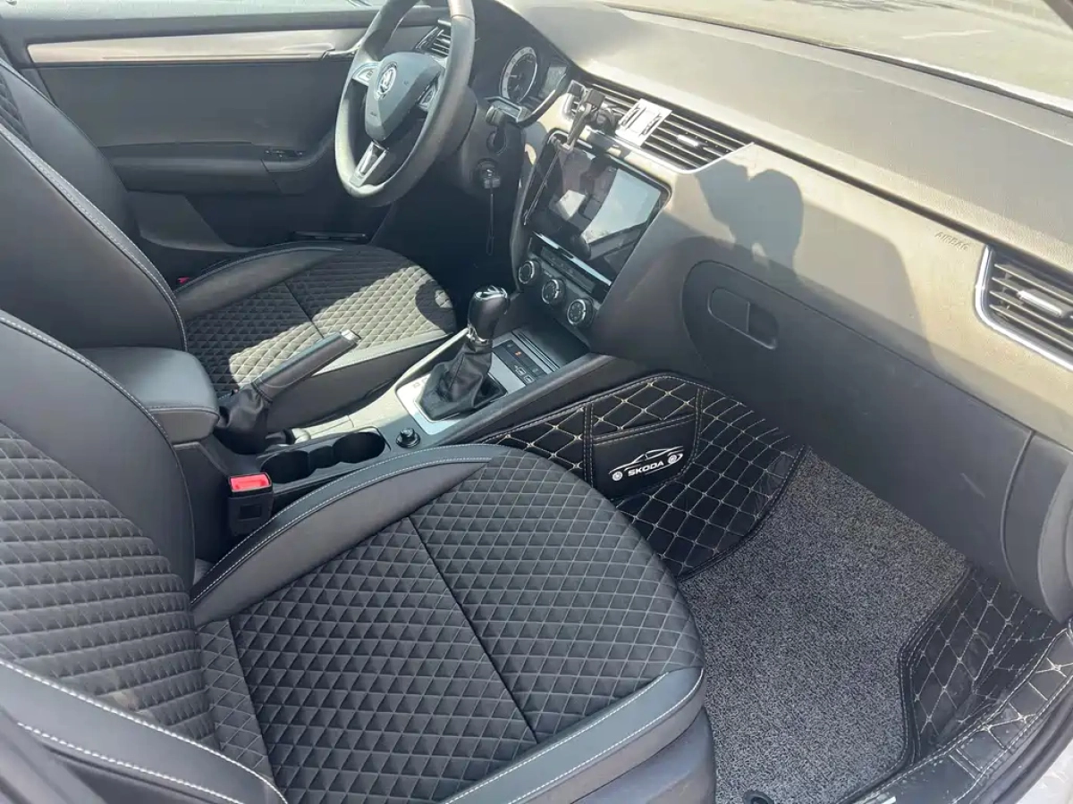 SKODA OCTAVIA