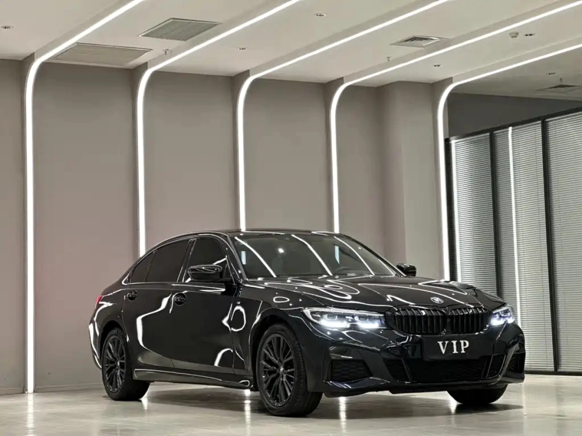 BMW 3-SERIES