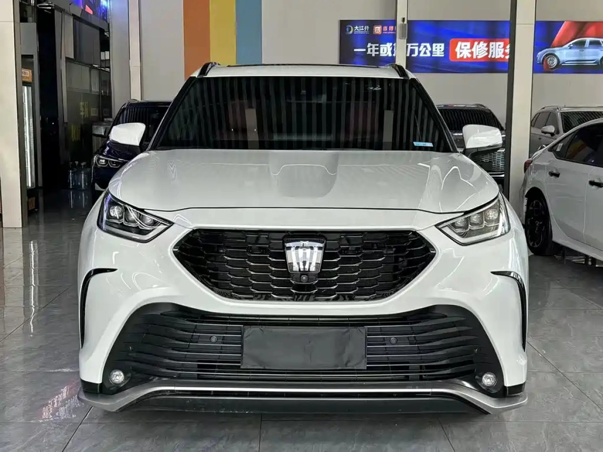 TOYOTA CROWN LUFANG