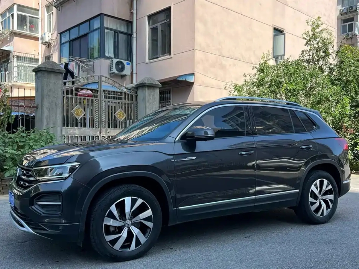 VOLKSWAGEN TAYRON