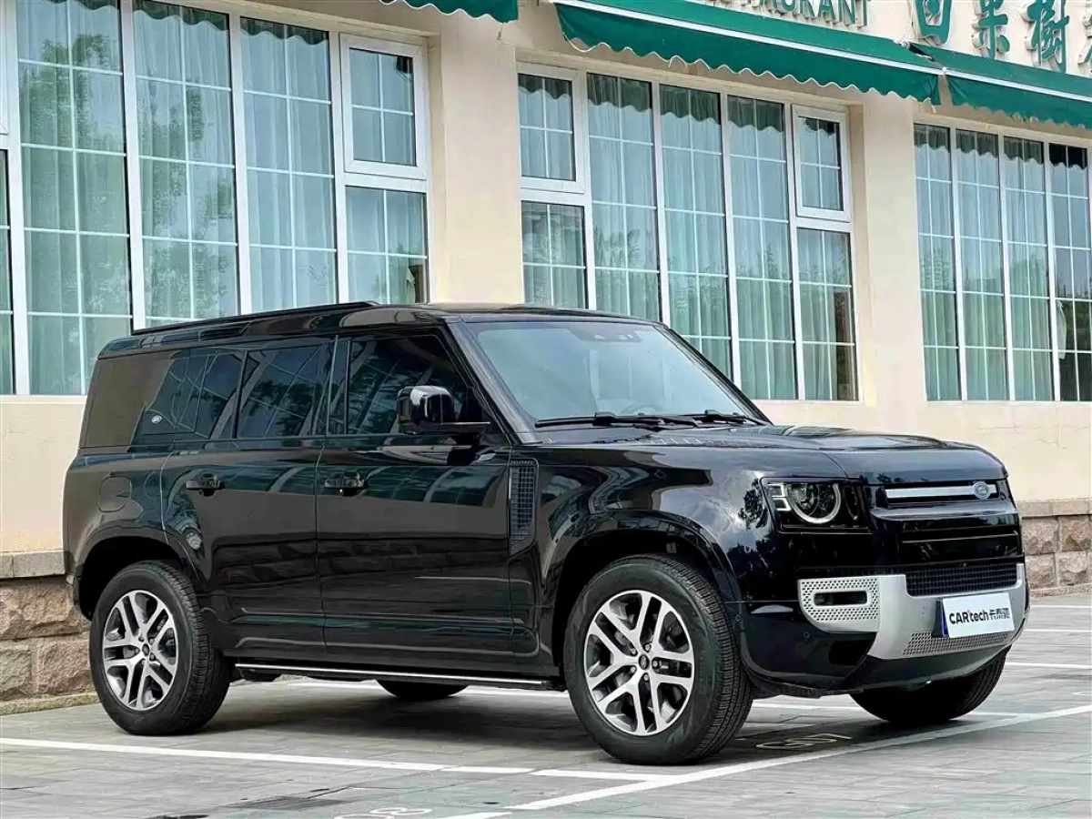 LAND ROVER DEFENDER