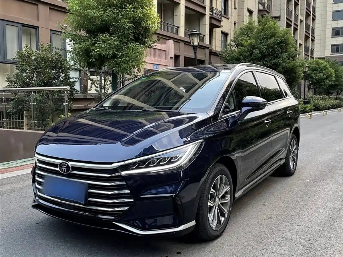 BYD SONG MAX