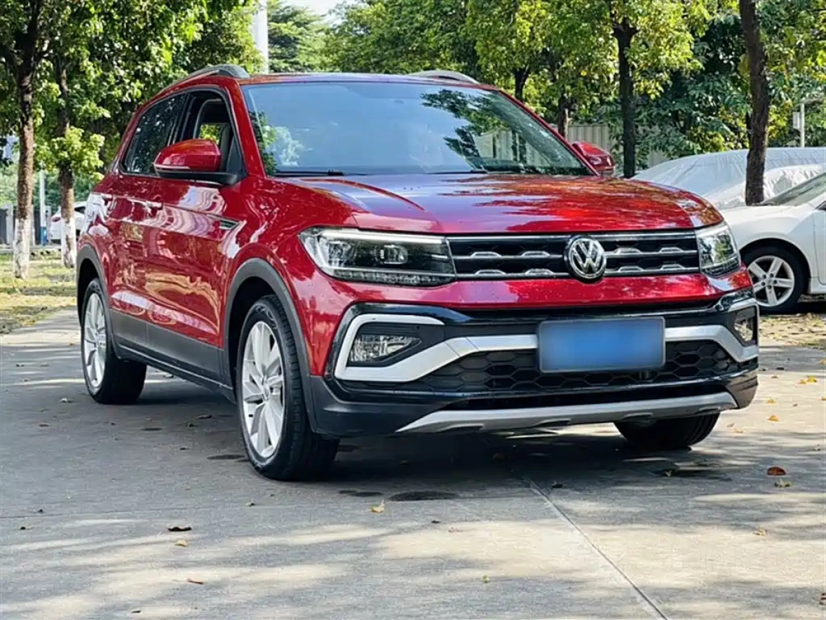 VOLKSWAGEN T-CROSS