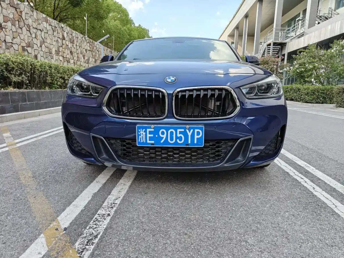 BMW X2
