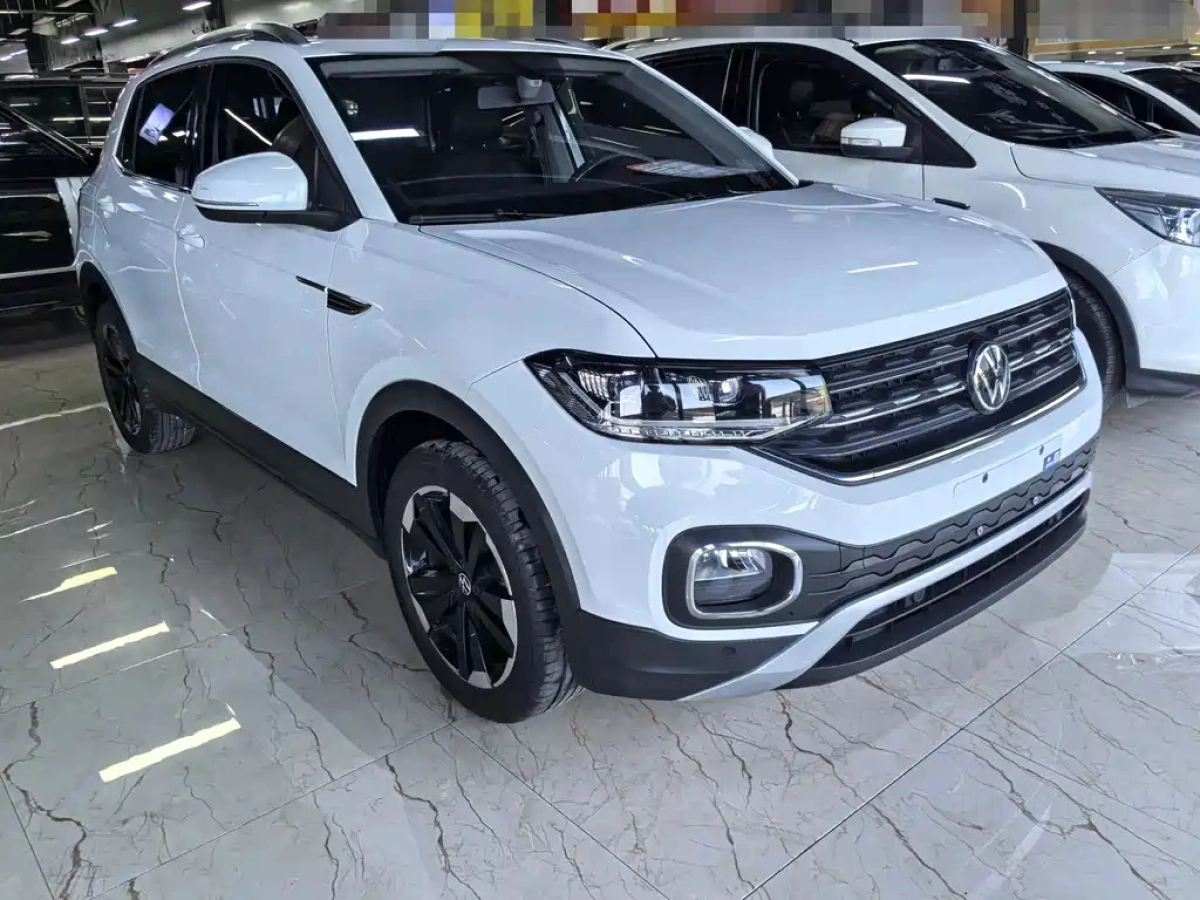 VOLKSWAGEN TACOUA
