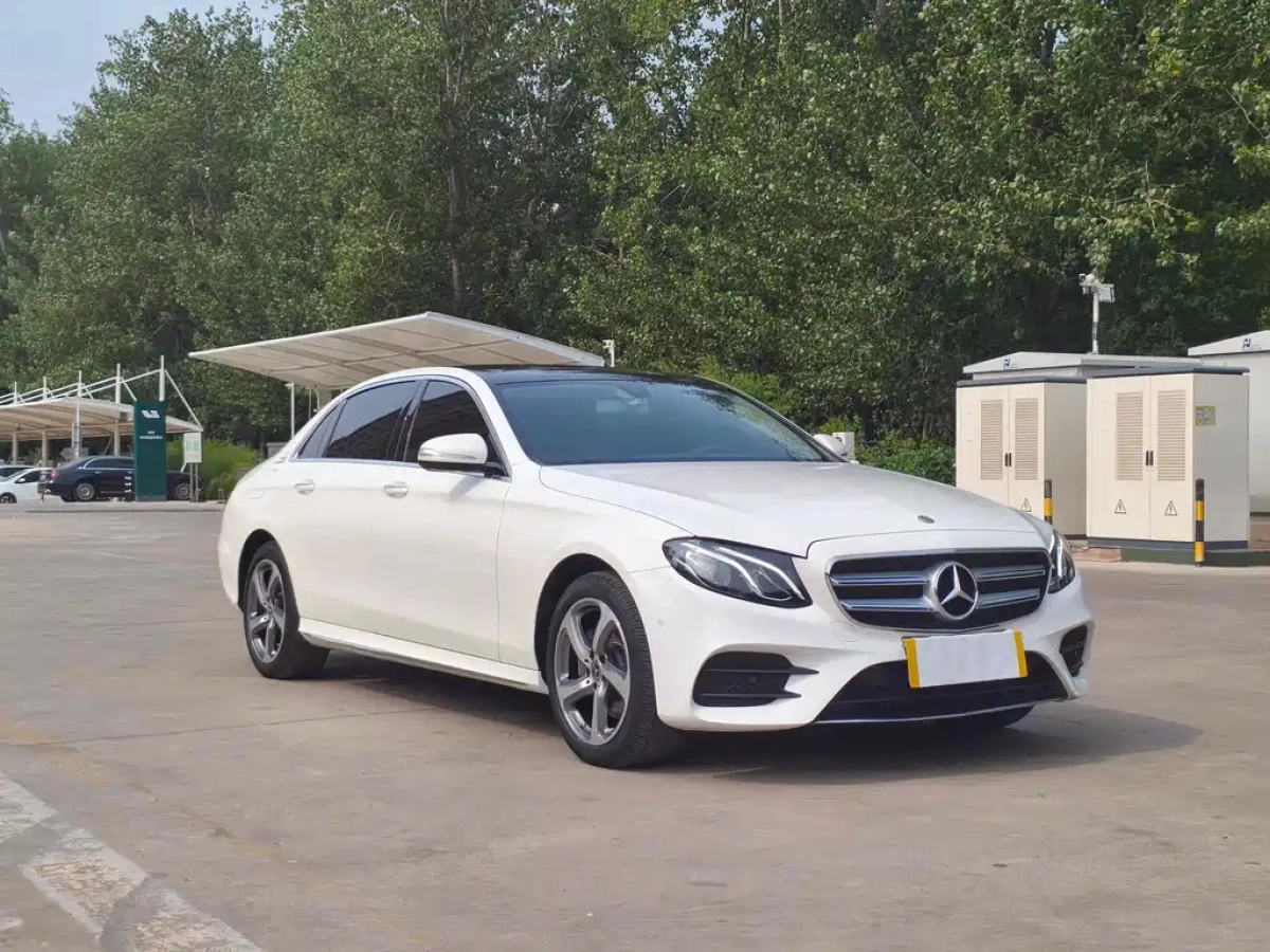 MERCEDES BENZ E-CLASS