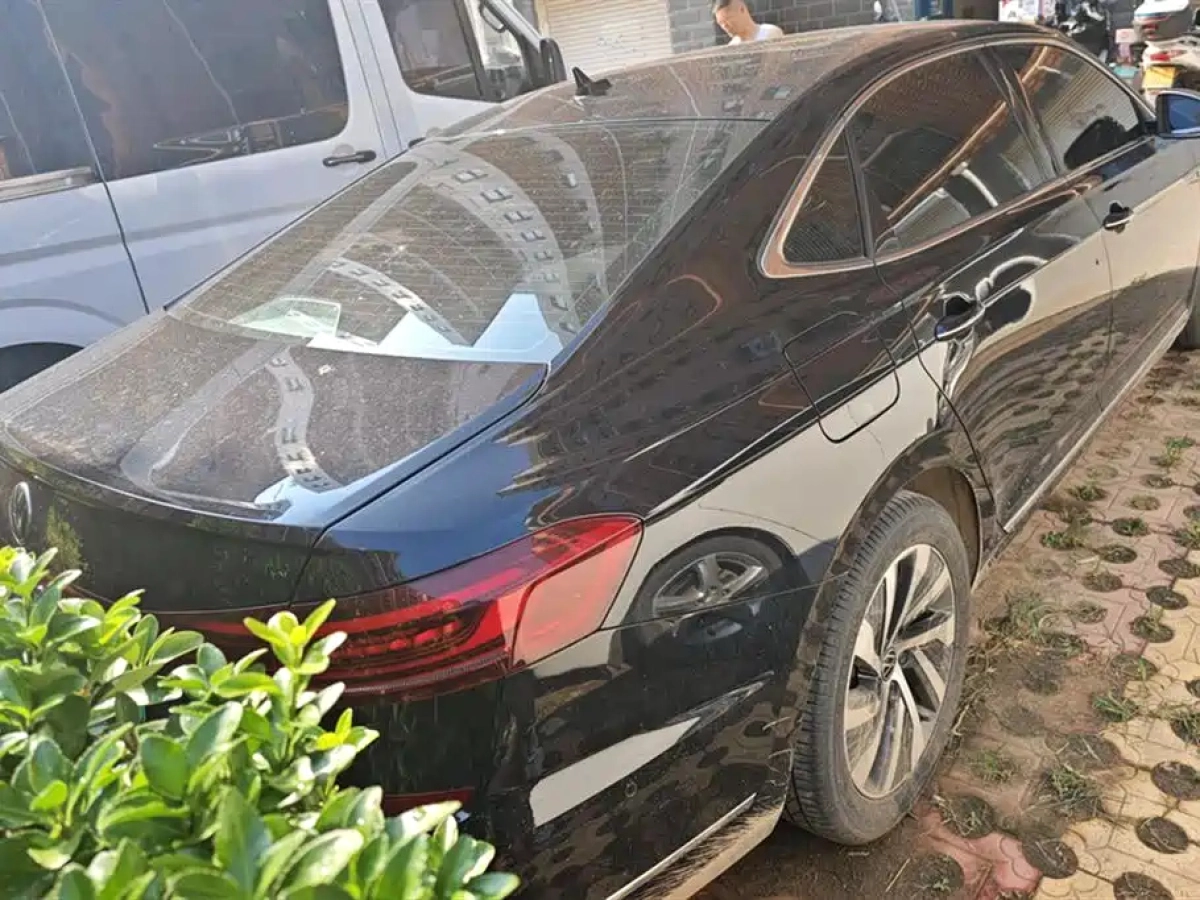 VOLKSWAGEN PASSAT NEW ENERGY