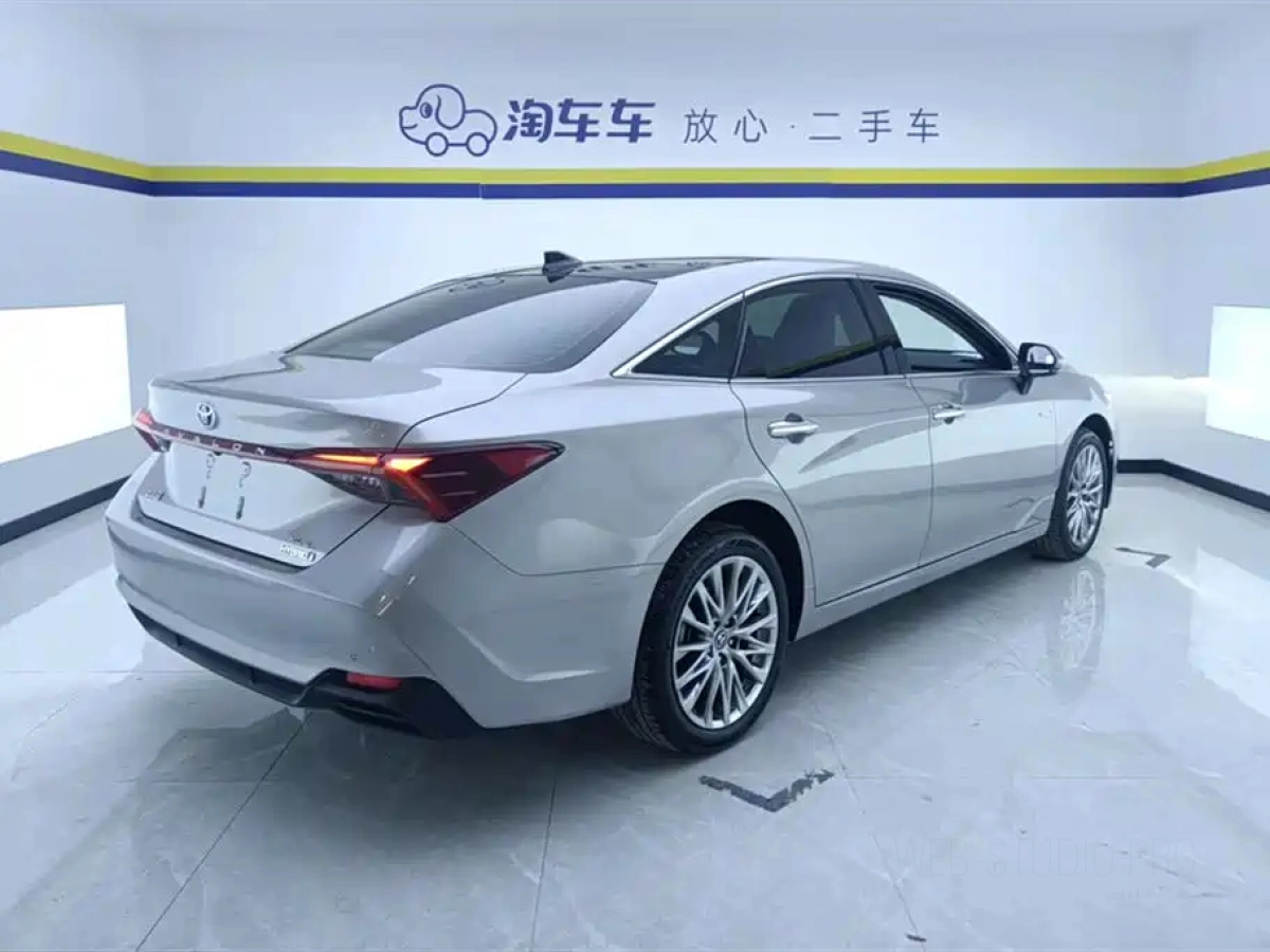 TOYOTA AVALON
