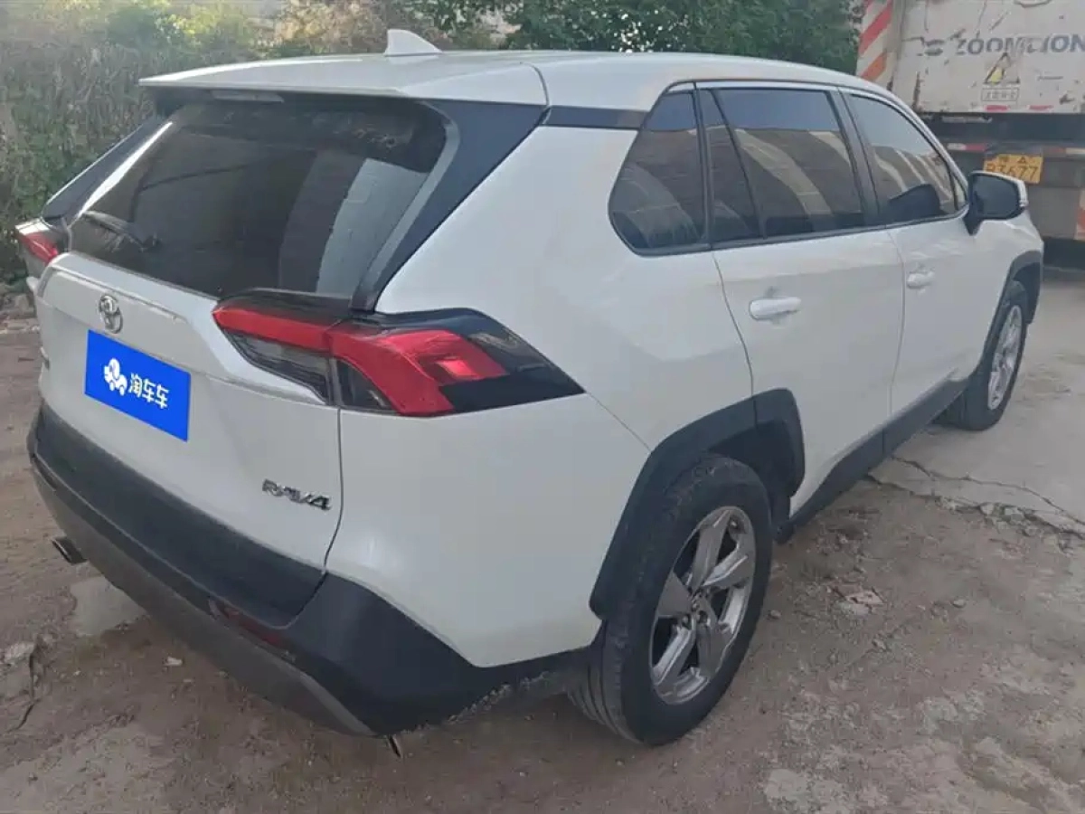 TOYOTA RAV4 RONGFANG