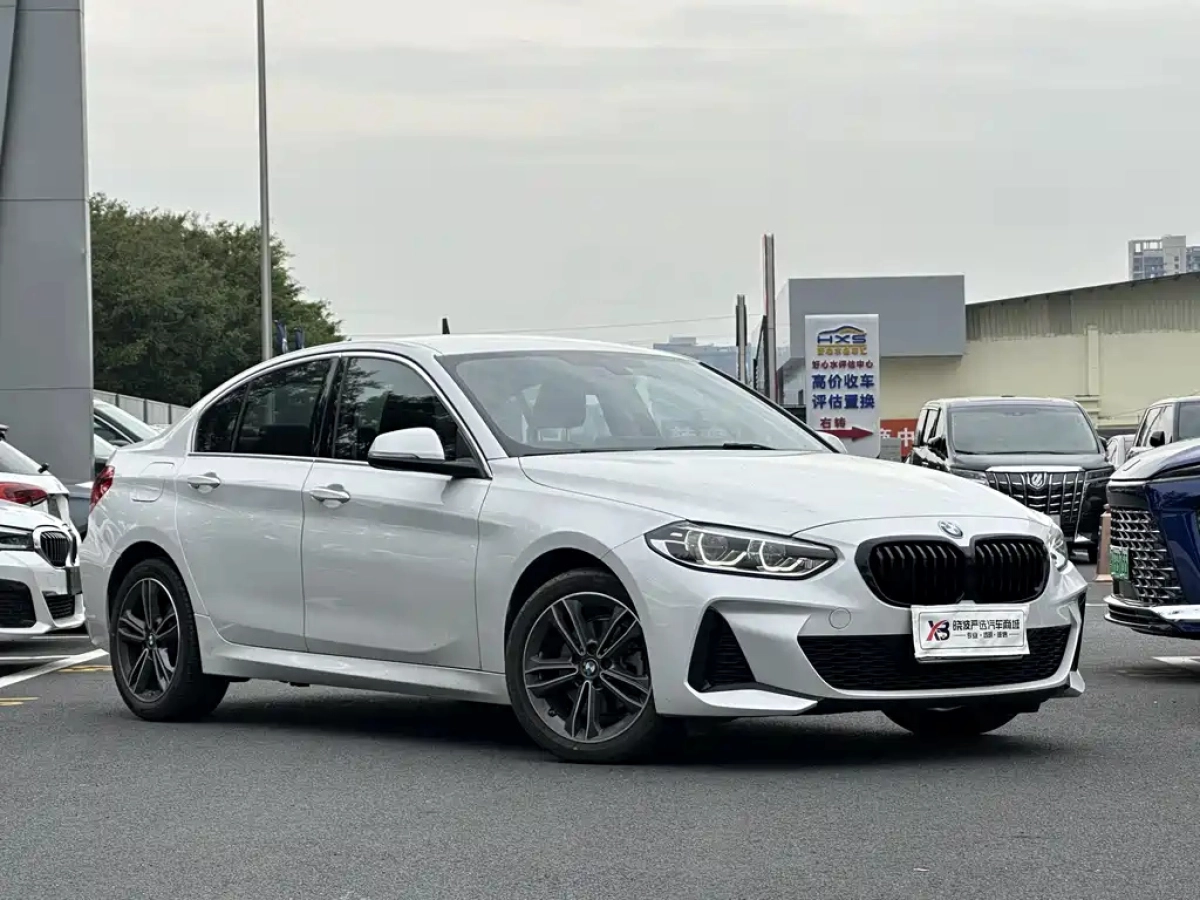 BMW 1-SERIES