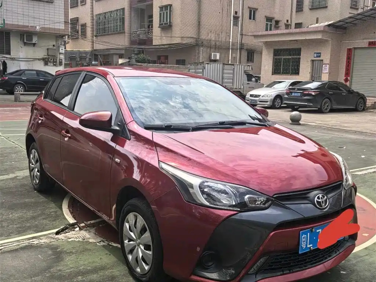 TOYOTA YARIS L DAZZLING