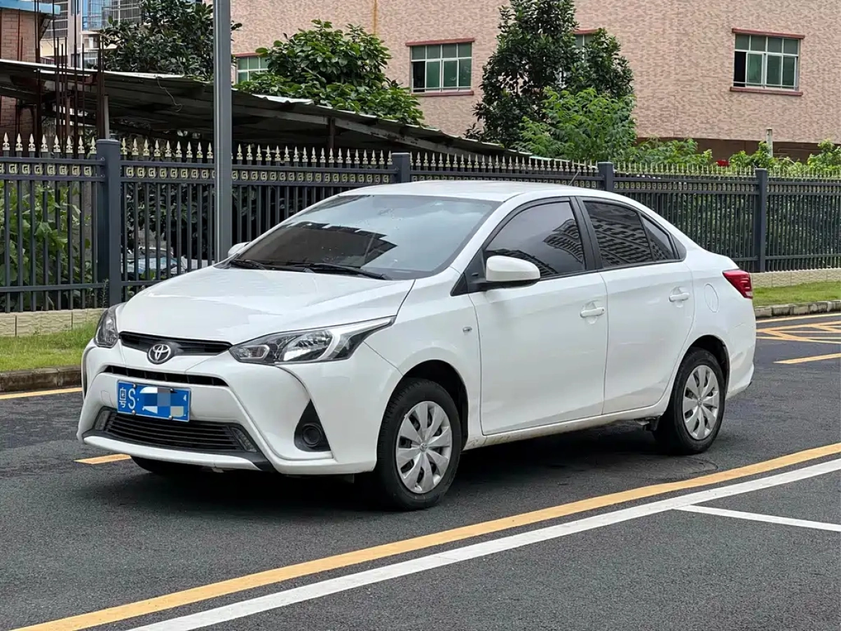 TOYOTA YARIS L ENJOY
