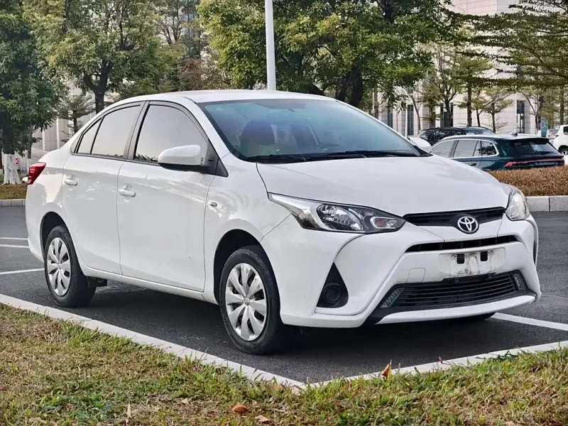 TOYOTA YARIS L ENJOY