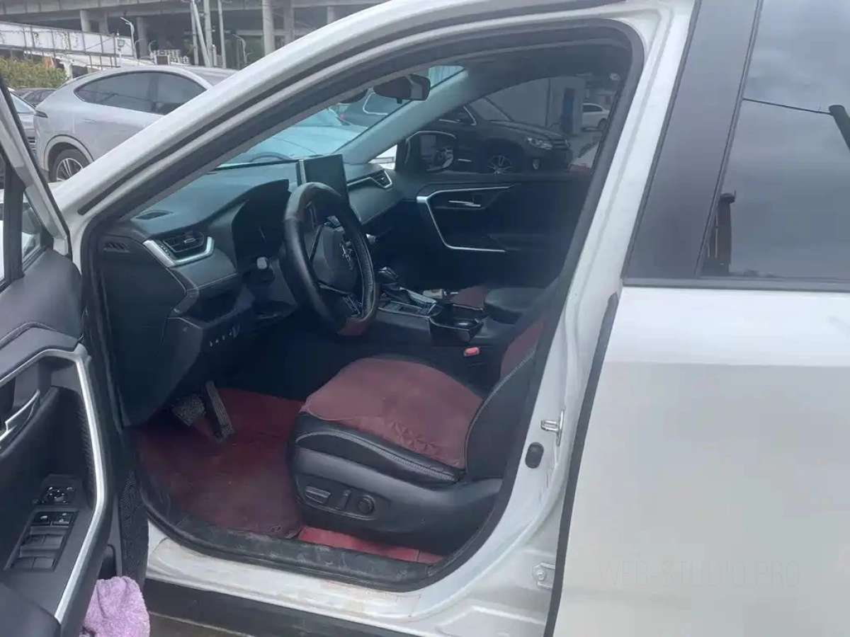 TOYOTA RAV4 RONGFANG
