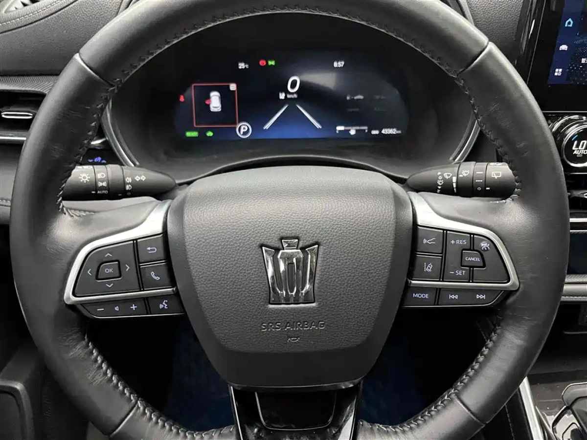 TOYOTA CROWN LUFANG