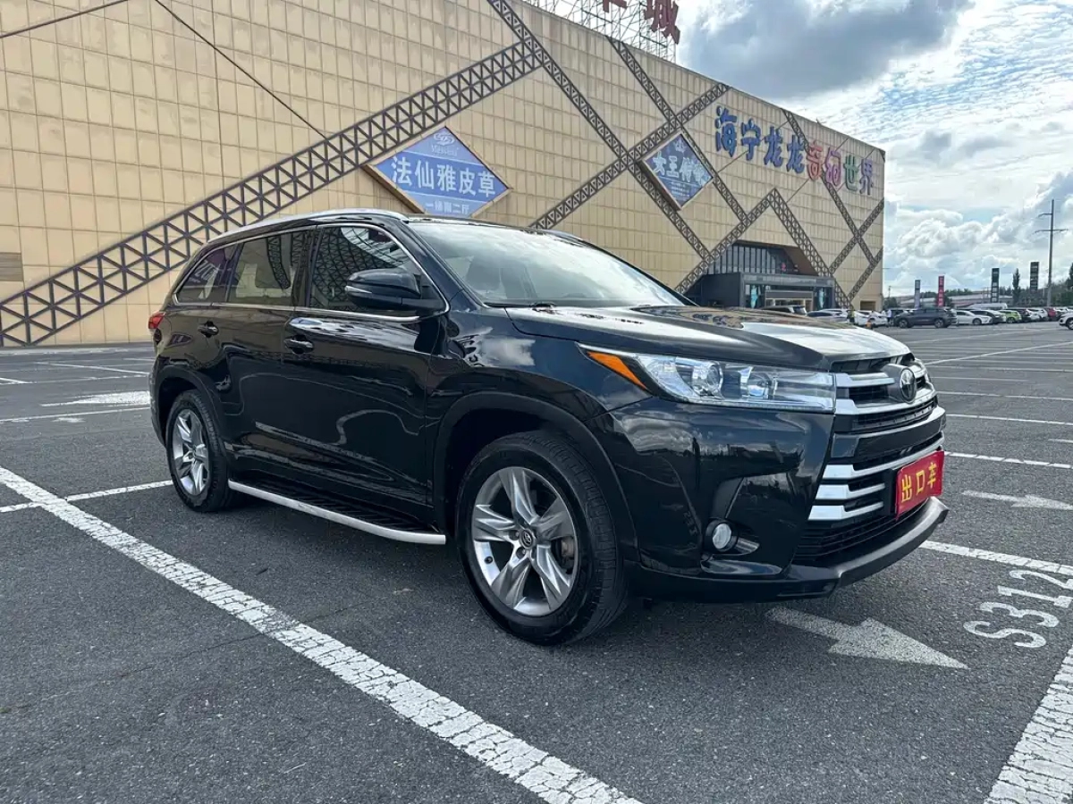 TOYOTA HIGHLANDER