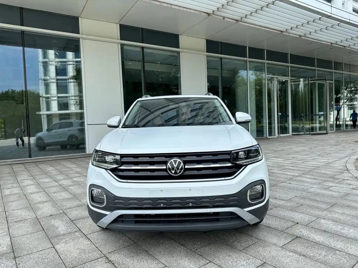VOLKSWAGEN TACOUA