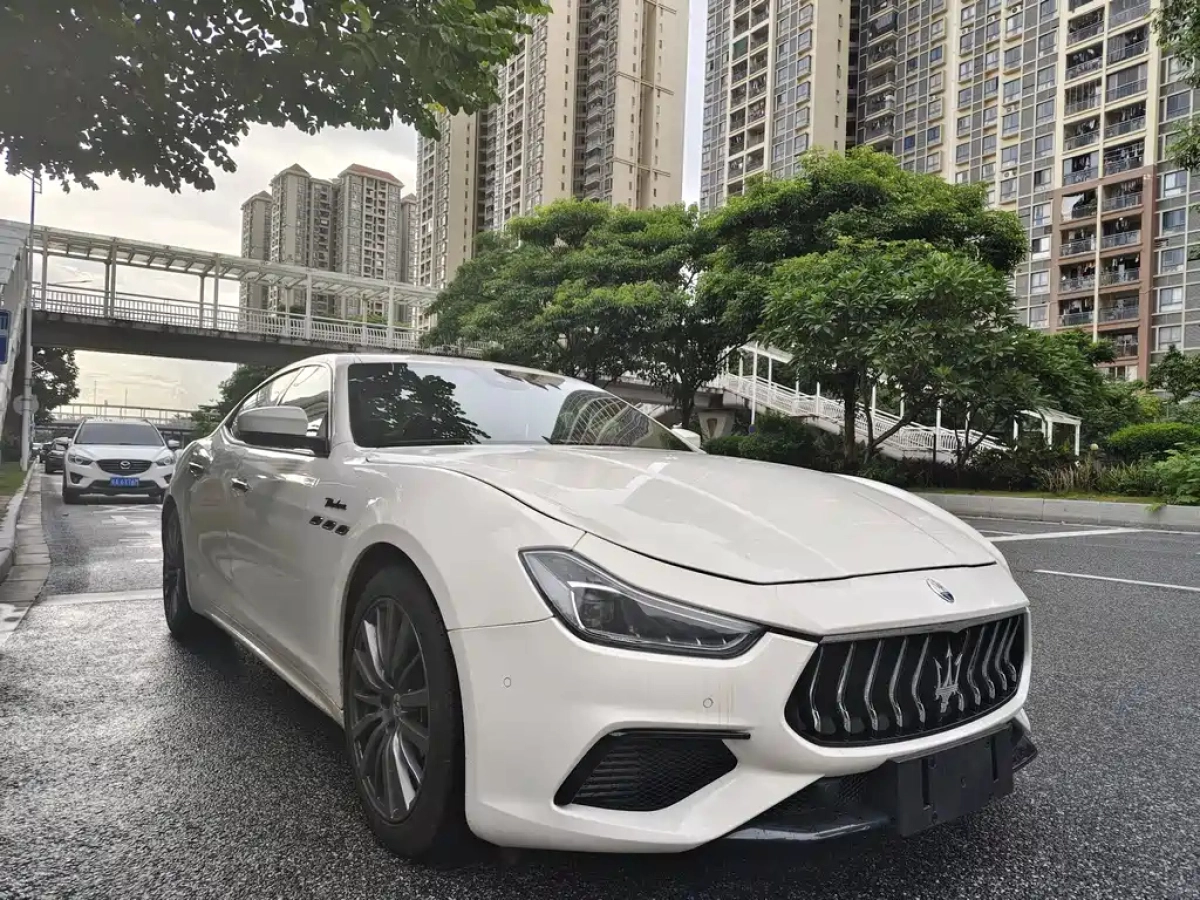 MASERATI GHIBLI