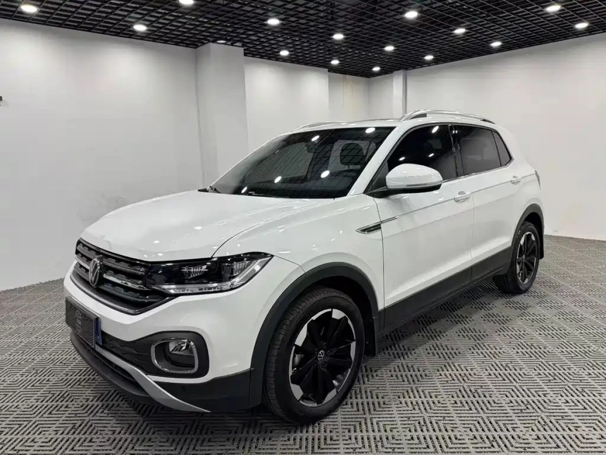 VOLKSWAGEN TACOUA